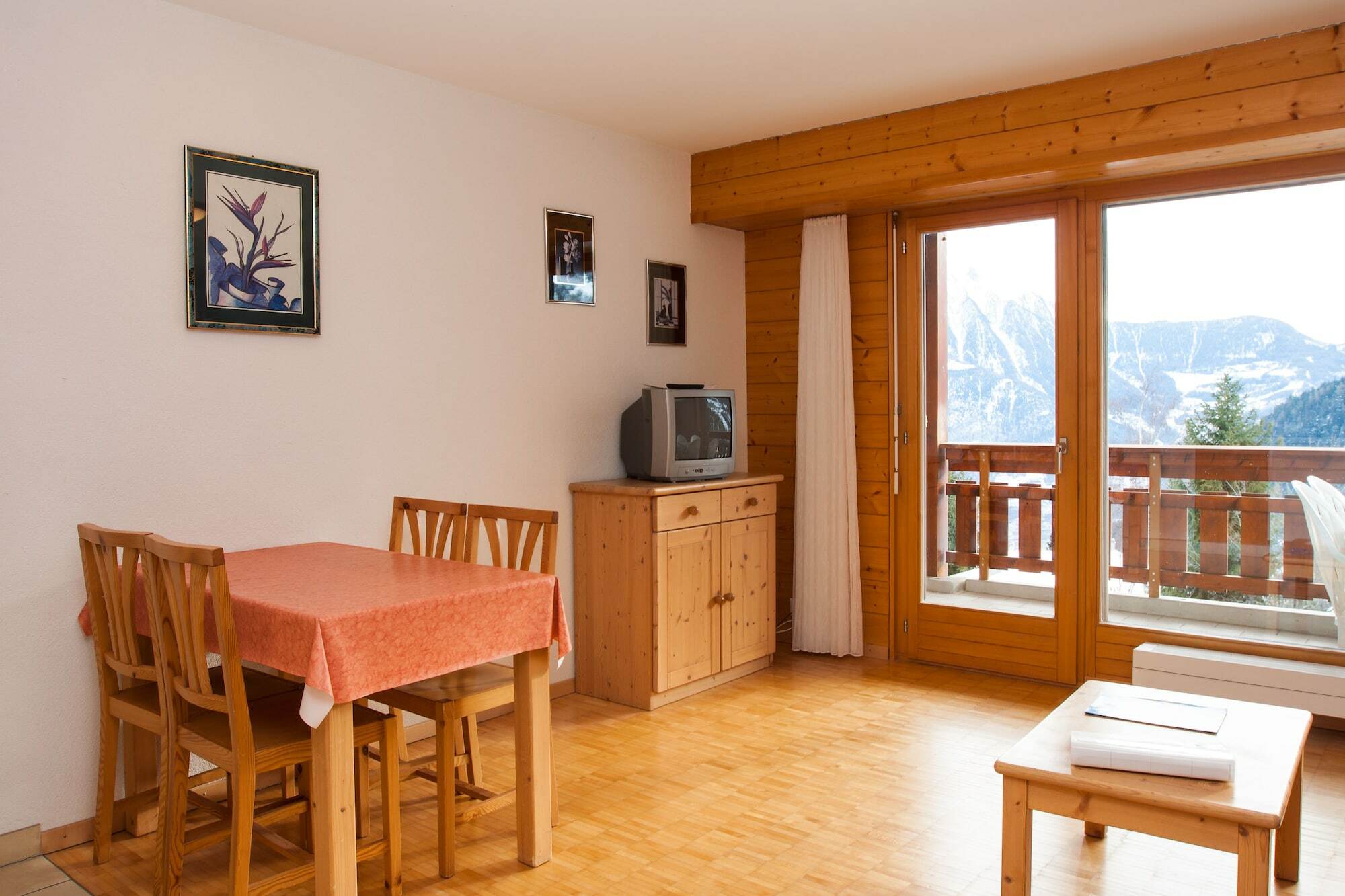 Hotel Les Bains D'Овроназ Екстериор снимка