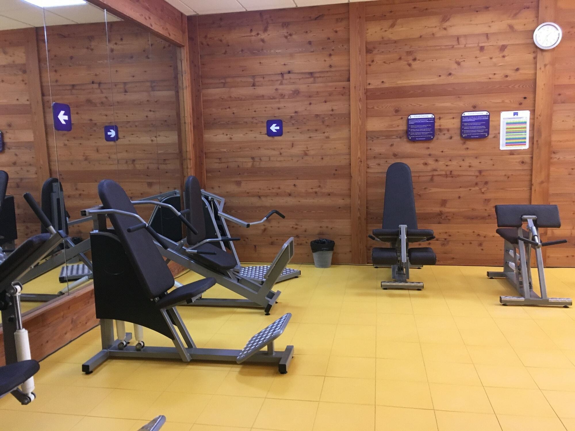 Hotel Les Bains D'Овроназ Екстериор снимка