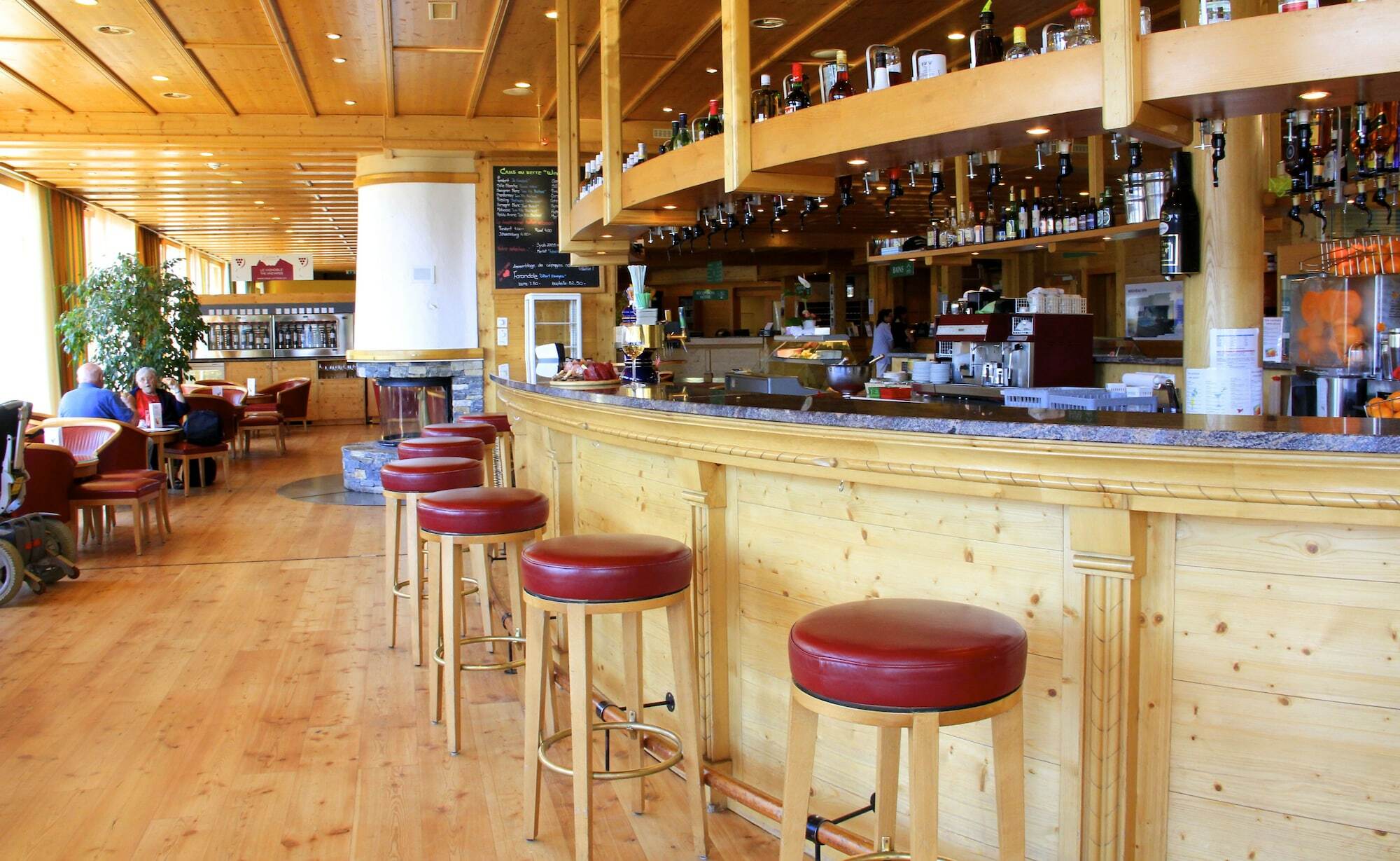 Hotel Les Bains D'Овроназ Екстериор снимка